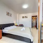 тристаен 1а17 гранд манастира Apartamento Pamporovo