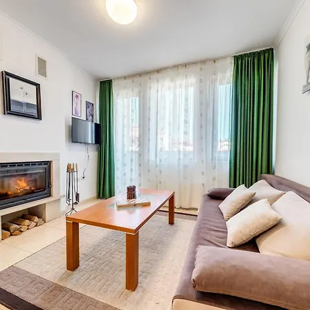 Apartment тристаен 1а17 гранд манастира *