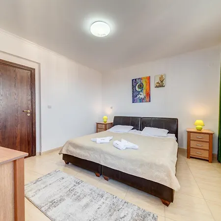 Apartment тристаен 1а17 гранд манастира *